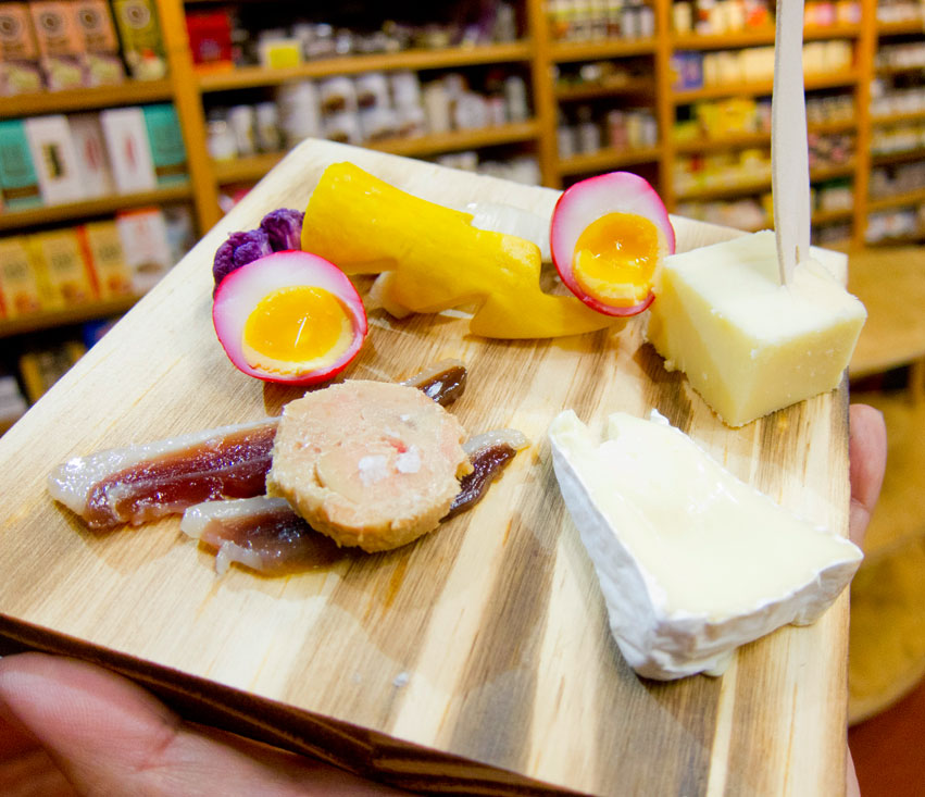 Farmhouse ploughman platter